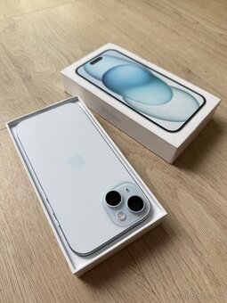 Apple iPhone 15 128GB modrý - 4