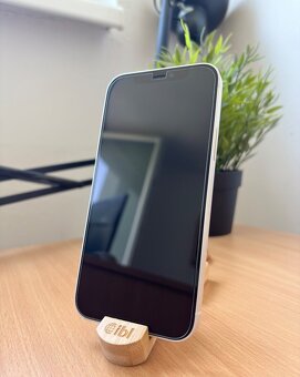 Apple iPhone 12 - 4