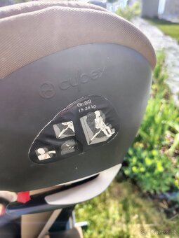 Cybex Palax M-Fix - rostoucí sedačka s Isofix - 4
