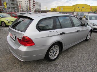 BMW 318i 95kW kombi, Serviska, nová STK, ALU kola - 4