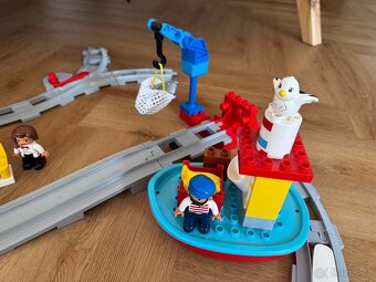 Lego Duplo 10875 Nákladní vlak - 4