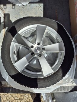 NOKIAN TYRES WR SUV 4 235/50 R 18 101V - 4