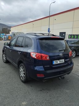 Hyundai Santa Fe - 4