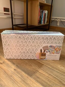 PRISMATIC SUPER PREMIUM BOX - 4