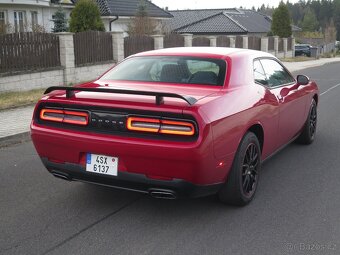 Dodge Challenger, 3.6 V6 - 22.755 km, KRÁSNÝ - 4