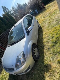 Ford Fiesta - 4