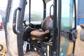 Pasovy minibagr JCB  8026 - 4