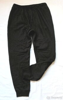 ČERNÉ TEPLÁKY-NIKE- vel. M - 4
