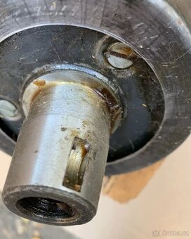 Originální nová kliková hřídel vojenský depozit K750 Dneper - 4