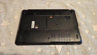 Prodám notebook ASUS / 4/500GB - 4