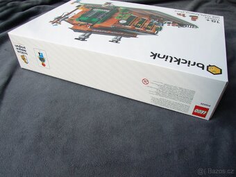 910033 LEGO Bricklink - Staré železniční depo - 4