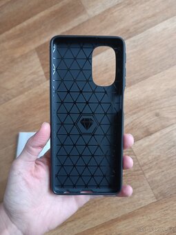 Kryt RanTuo pro Motorola Moto G51 - 4