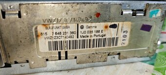 Originální autorádio VW Gamma 5 + VW CD měnič - 4