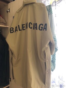 Balenciaga - 4