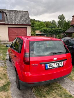 Ford fiesta 1.3 r.2005 - 4