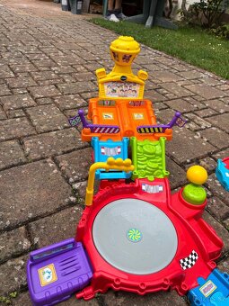 VTech autíčko tut tut a silnice - 4