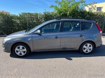 Hyundai i30, 1,4 i CW KLIMA SERVIS 2 x KOLA - 4