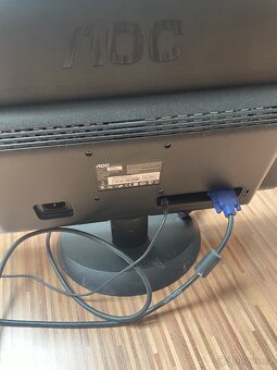 AOC LCD E950Swa – 19” monitor, jako nový - 4
