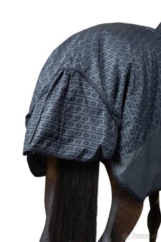 Nová výběhová deka s fleecem - 4