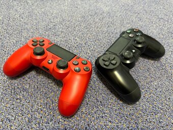 PS4 Pro 1TB + příslušenství - 4