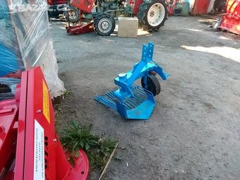 Vyorávač brambor vibrační - 4