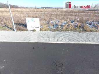 Stavební pozemek Choťánky 830 m2 prostřední - 4