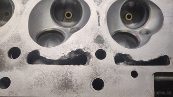 BMW hlava motoru M30 - 4