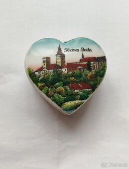 Porcelánová upomínková dóza Buda Zn. Viktoria SUPER STAV - 4