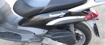 Piaggio Beverly 200 - 4
