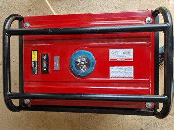 Elektrocentrála Honda em 5500 cxs 6,8 kW - 4