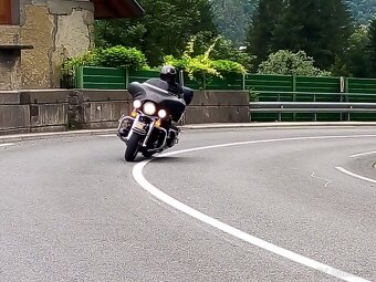 Harley Davidson - 4