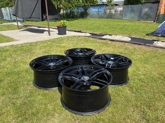 Alu kola 5x112 R18 - 4
