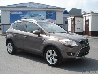 Ford Kuga 2.0TDCi 4x4 NAVI AUT - 4