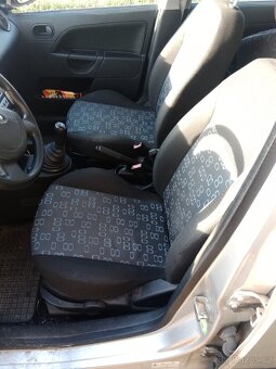 Ford fiesta - 4