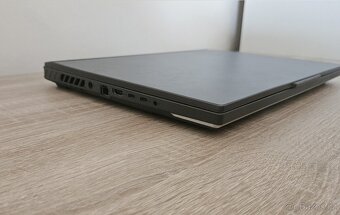 ASUS ROG Strix G16 (i7-13650HX, 32 GB RAM, RTX 4080) - 4