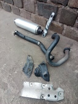 Suzuki DRZ - 4