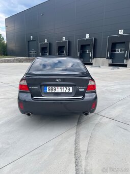 Subaru Legacy 2.0, 110kw, rok 2010 - 4