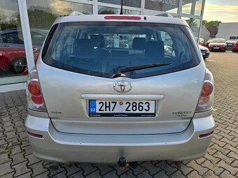 Toyota Corolla Verso, 1,8i serv.kniha 1.maj ČR - 4