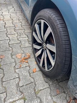 Volkswagen Sharan 2.0Tdi 110kw DSG rok 2019 - 4