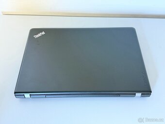 Lenovo ThinkPad E570 – 15.6" | i3 | 8GB RAM | 256GB | W11 - 4