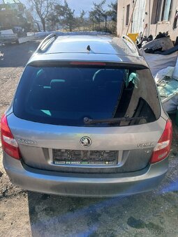 ŠKODA Fábia 1.2 tsí Facelift - 4