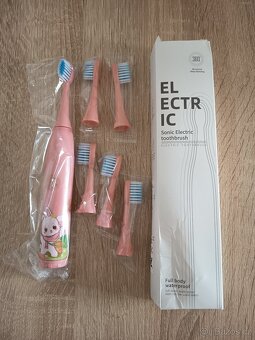 Dětský elektrický kartáček - 4