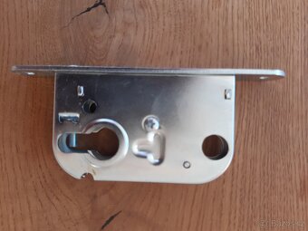 Zadlabací zámek HOBES K 132 - 4