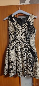 Dámské šaty - 4