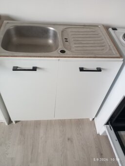 Nový nepoužitý - 4
