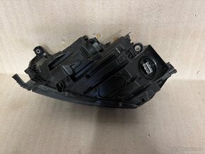 Pravý full led světlomet Octavia IV - 4
