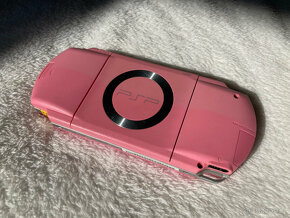 PSP 1000 Pink - 4