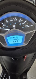 PIAGGIO LIBERTY 125. NAJETO POUZE 1000KM - 4