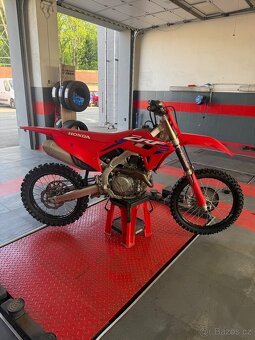 HONDA CRF 450 2023 - 4