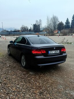 E92 325xi - 4